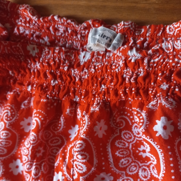 Kirra Paisley Flowy Shorts - Picture 2 of 2